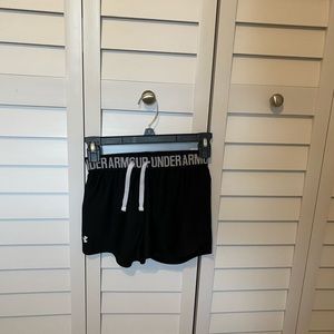 Black Under Armour shorts